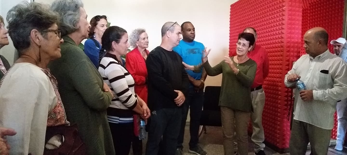 Nueva librería y estudio multipropósito