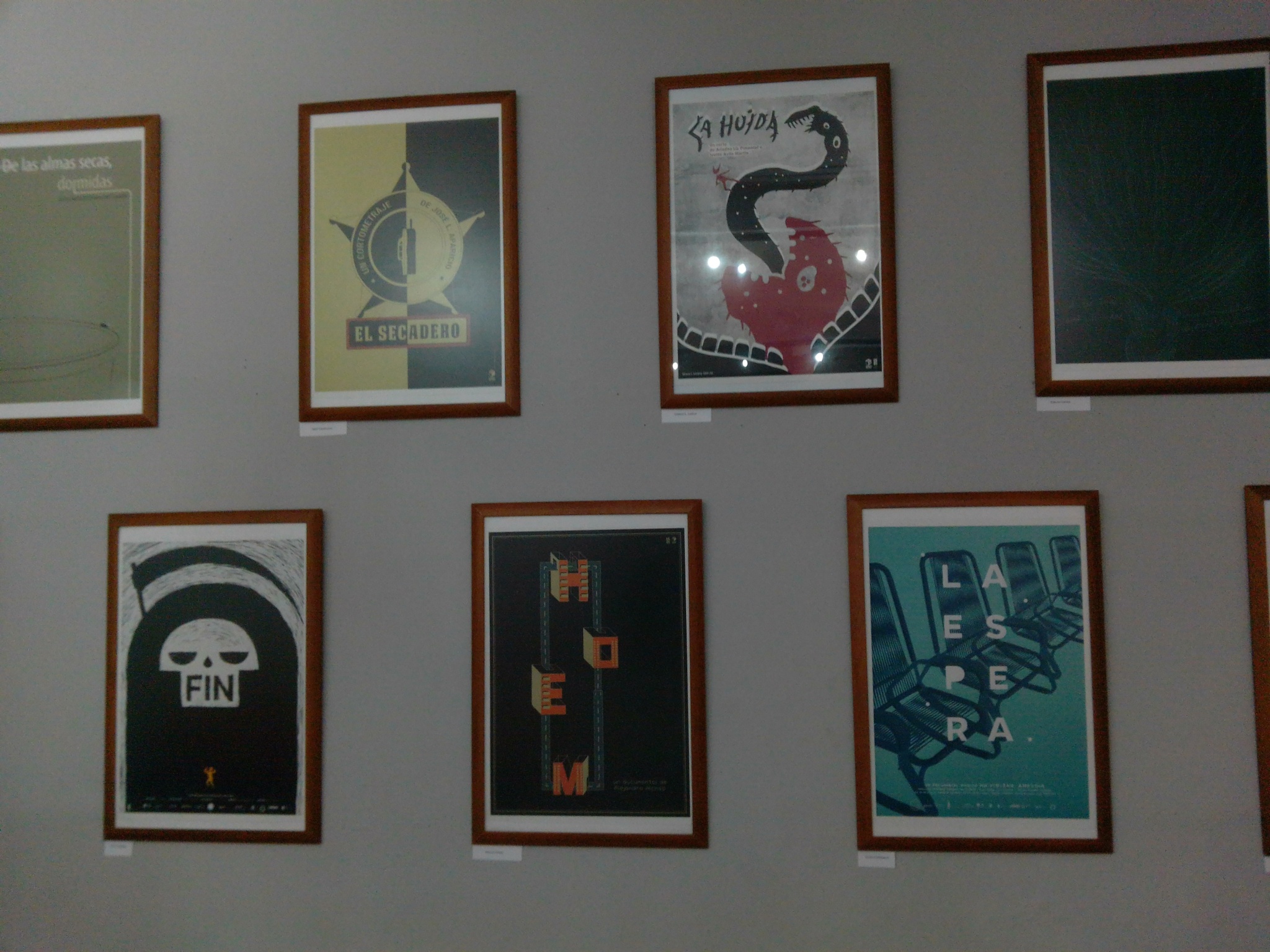 Como parte de la Muestra Joven ICAIC se exponen varias muestras sobre carteles. Foto de la autora
