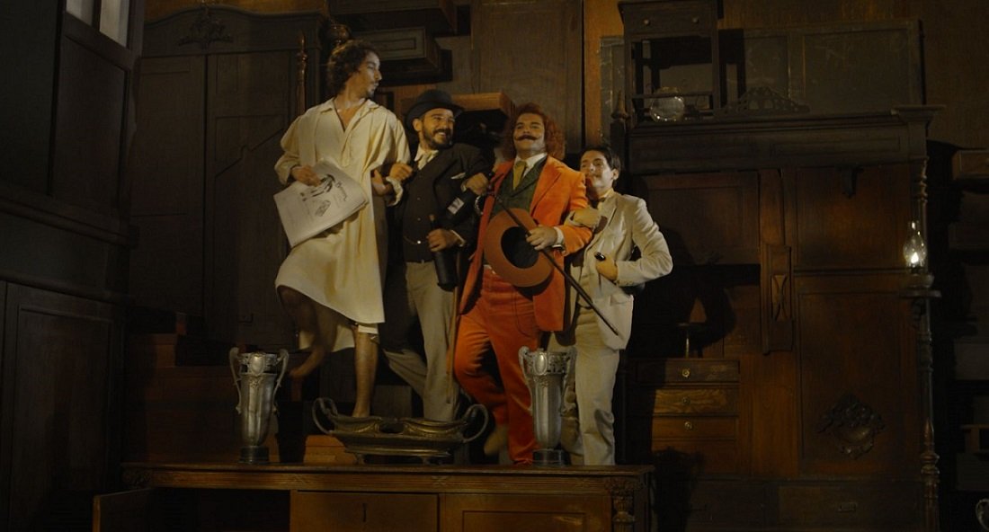 Fotograma del filme Buscando a Casal