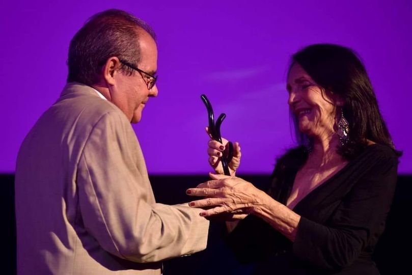 Triana y Eslinda Núñez