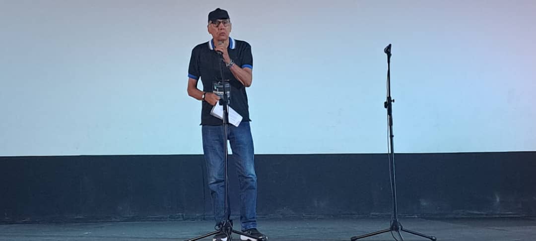 Victor Casuasus en el cine Acapulco 